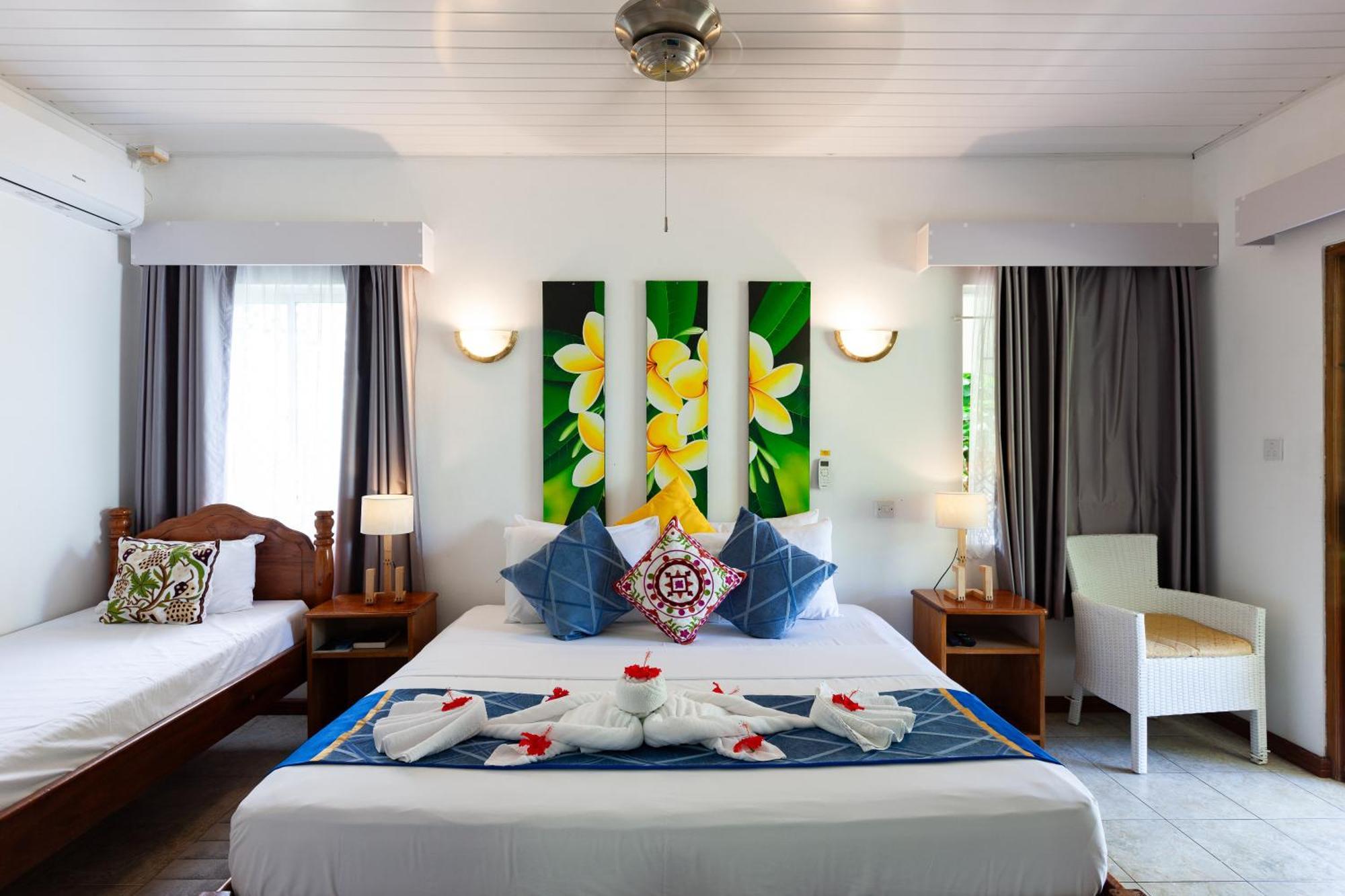 Sea View Lodge Baie Sainte Anne Exterior foto